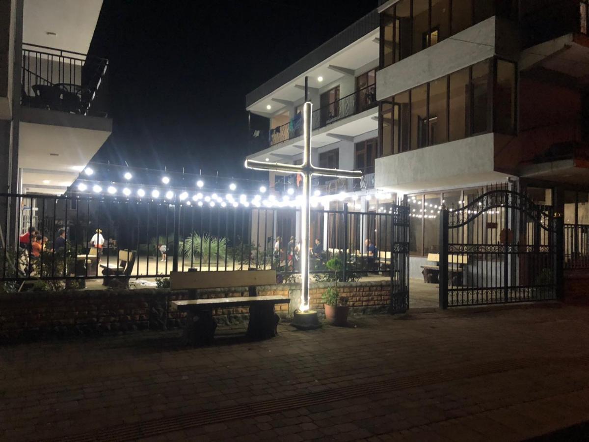 קובולטי Hotel Guga מראה חיצוני תמונה