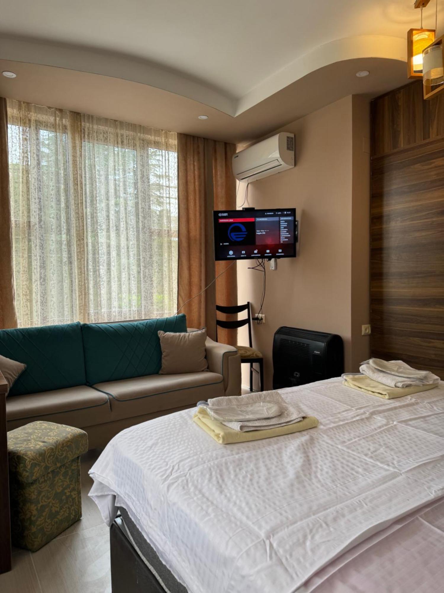 קובולטי Hotel Guga מראה חיצוני תמונה