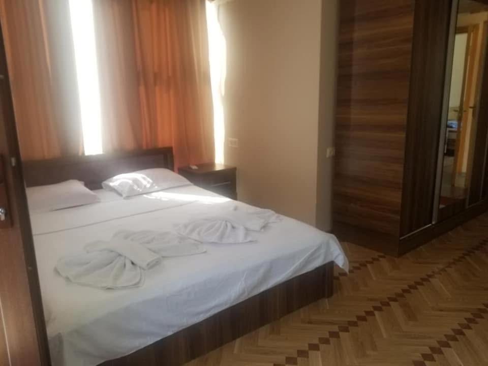 קובולטי Hotel Guga מראה חיצוני תמונה